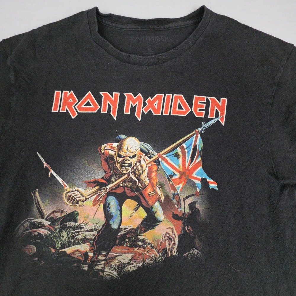 Iron Maiden The Trooper Graphic T-Shirt Mens Medium Black Distressed Cotton